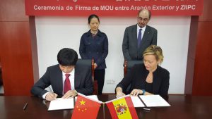 Lee más sobre el artículo Lambán: «Ver pronto que China va a ser la primera economía del mundo dará ventajas a Aragón»