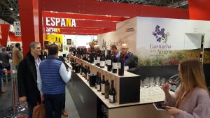 Lee más sobre el artículo Los vinos aragoneses “comparten su secreto” en Prowein, la feria del sector más importante del mundo