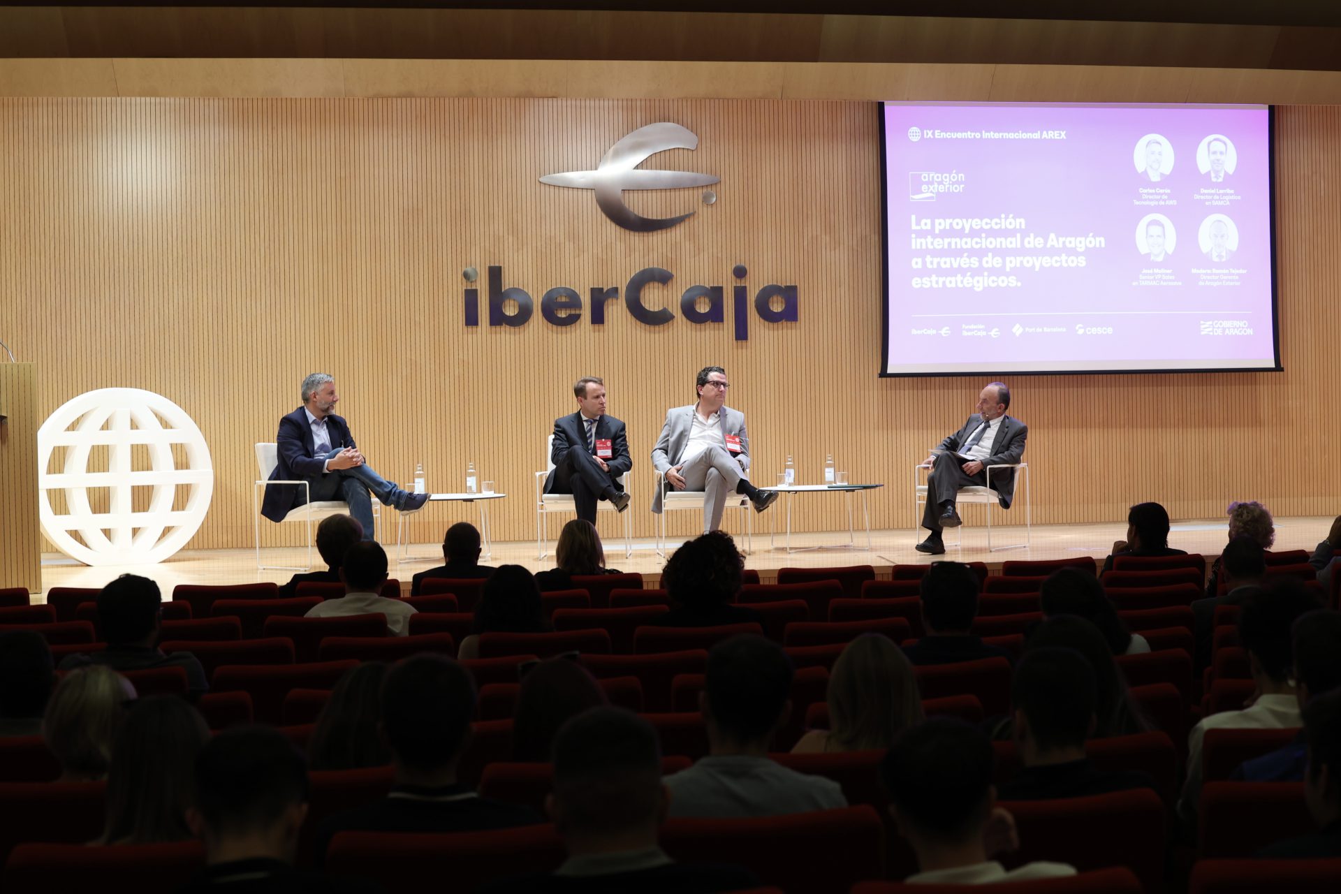 En este momento estás viendo Una nueva fase de la globalización, a debate en el IX Encuentro Internacional AREX: “Los europeos hemos perdido el sentido de la realidad al permitir que las empresas deslocalicen procesos críticos”